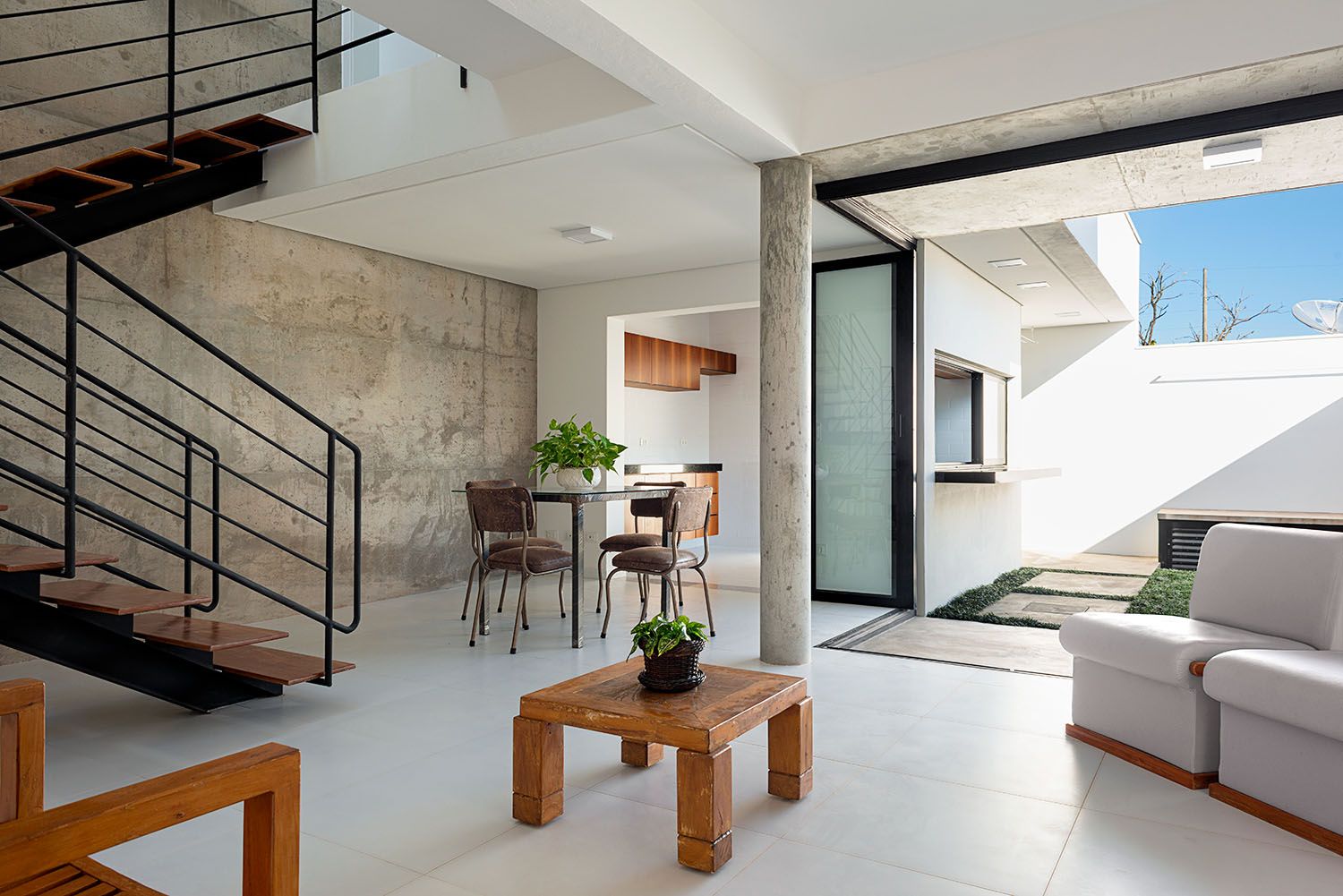 Casas e Comércio RC, Ribeirão Claro, PR